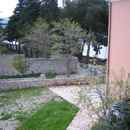 Gostinjska kuća Santulin Cres